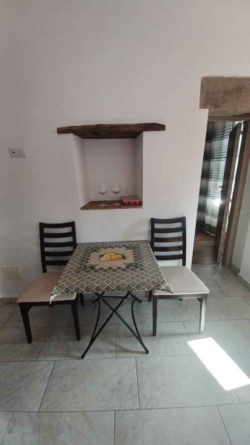 B&B Le Vie Del Borgo Кастильоне-ди-Сицилия Экстерьер фото