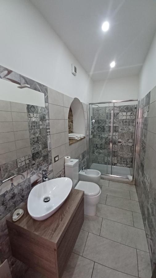 B&B Le Vie Del Borgo Кастильоне-ди-Сицилия Экстерьер фото