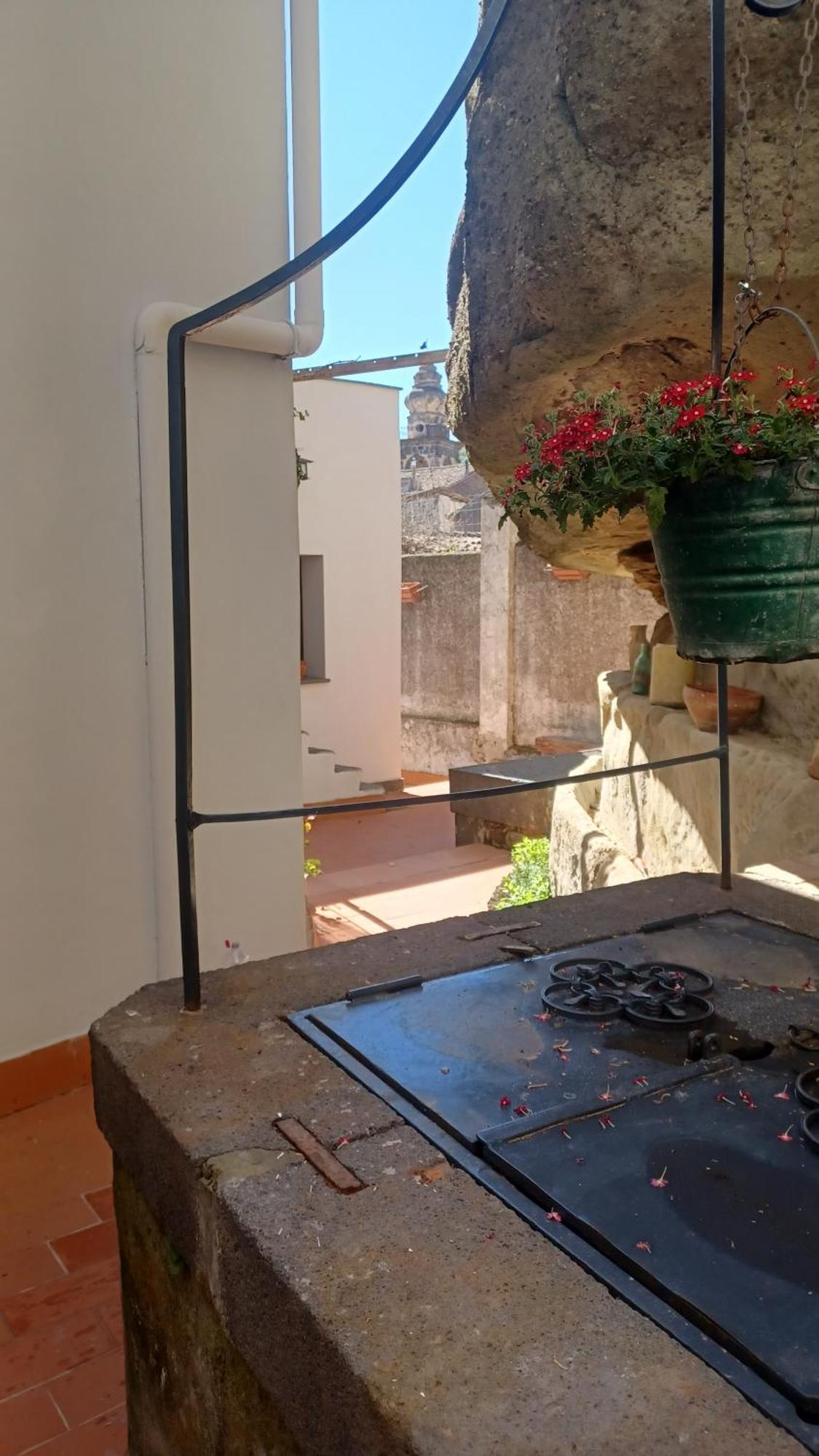 B&B Le Vie Del Borgo Кастильоне-ди-Сицилия Экстерьер фото